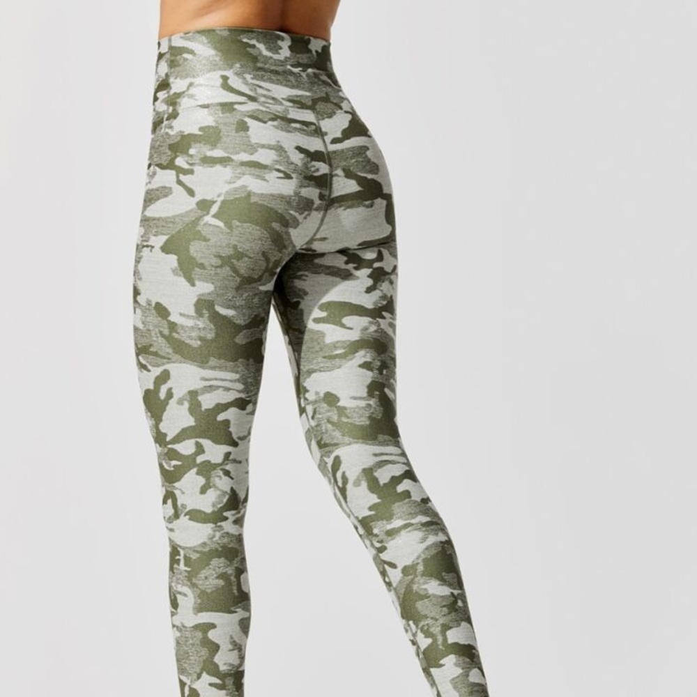 Carbon38 CAMO SHINE HIGH RISE 7/8 LEGGING